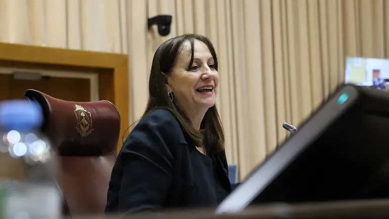 La "motosierra administrativa" de Zulma Reina: cuáles son los nuevos ajustes en la Legislatura de Neuquén