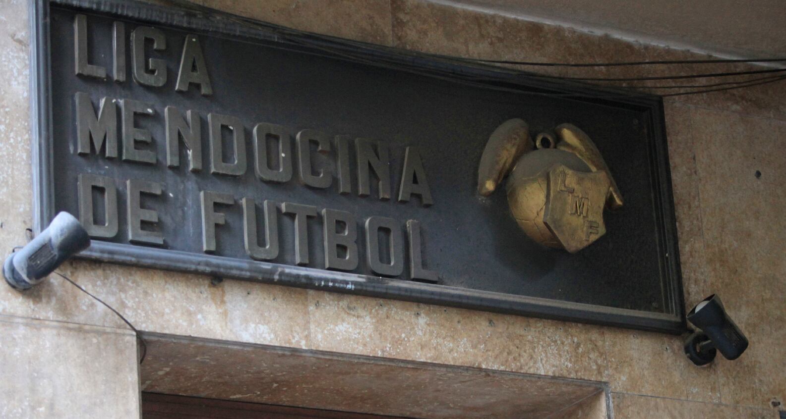 Más de 800 jugadores con aptos truchos en la Liga Mendocina