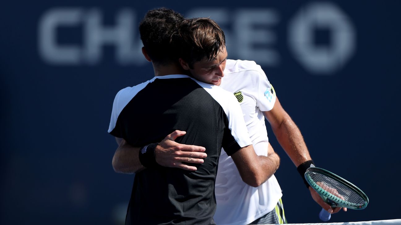 Cerúndolo eliminó a Etcheverry y va contra Zverev en Toronto