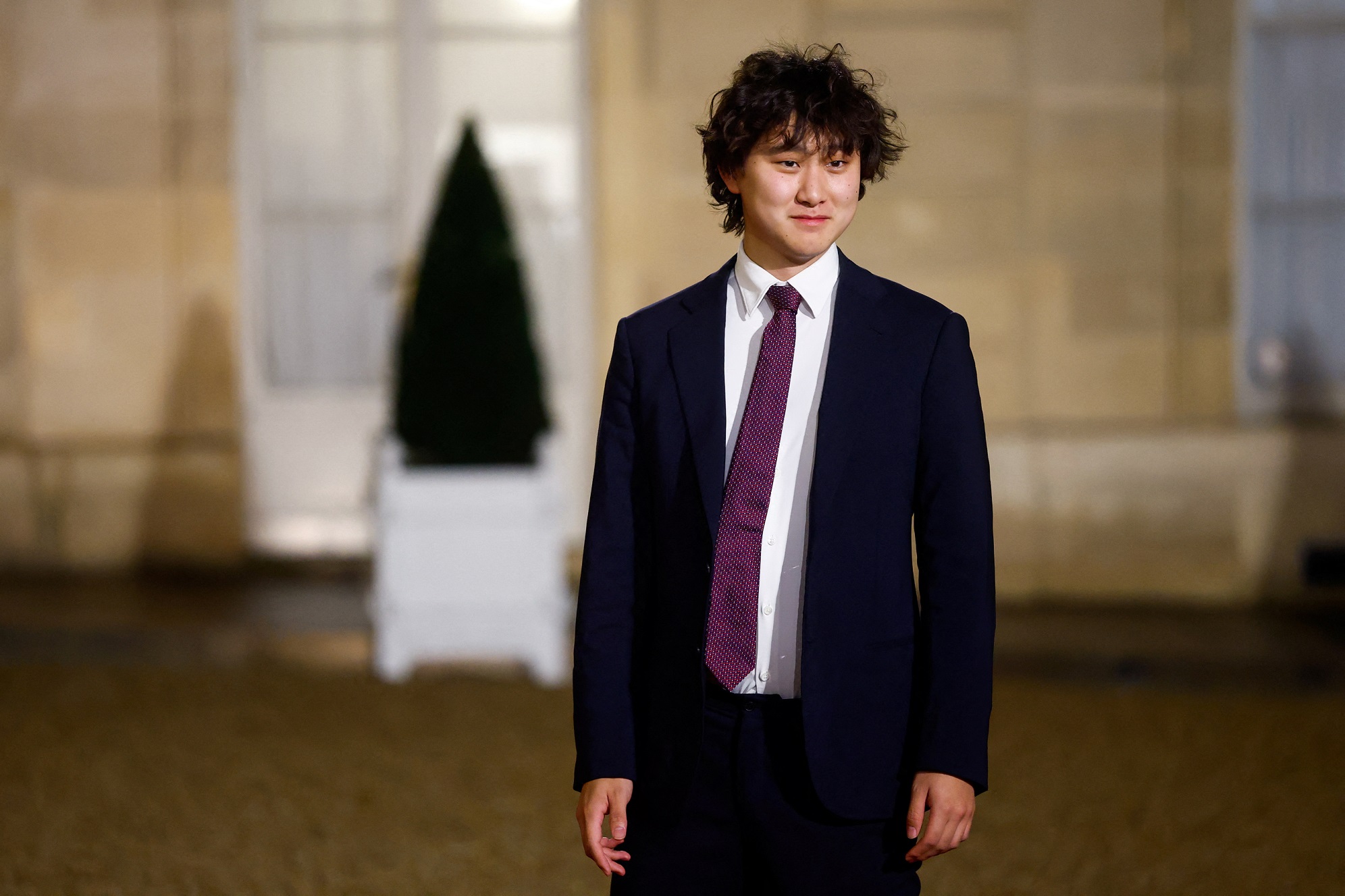 Alex Wang advirtió sobre los riesgos globales de una IA mal gestionada