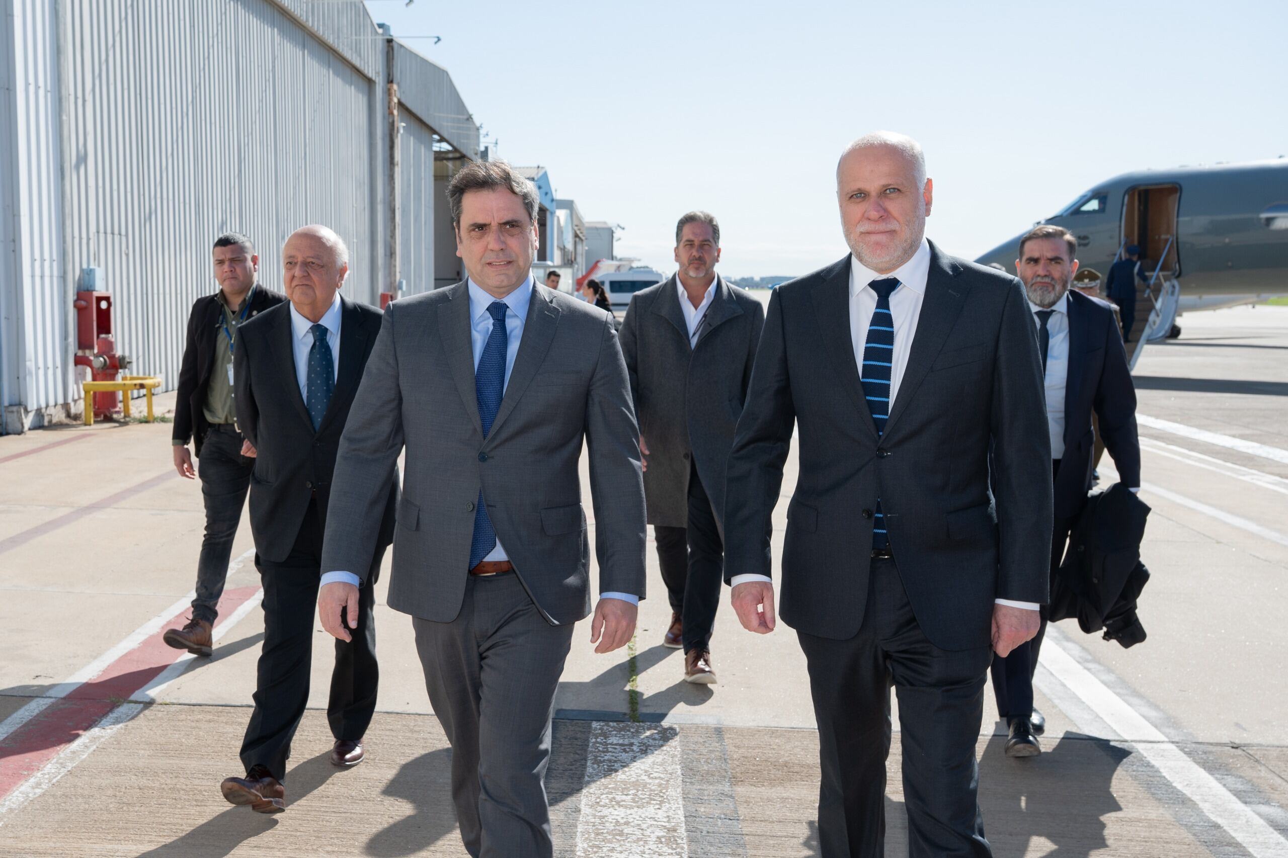 Gobierno argentino recibió al ministro chileno tras los hechos en Independiente