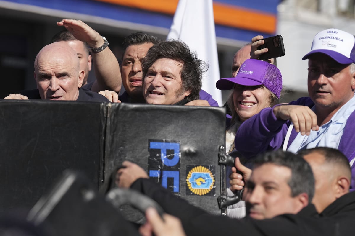 Caravana presidencial en Lomas de Zamora: investigan ataque denunciado por Seguridad