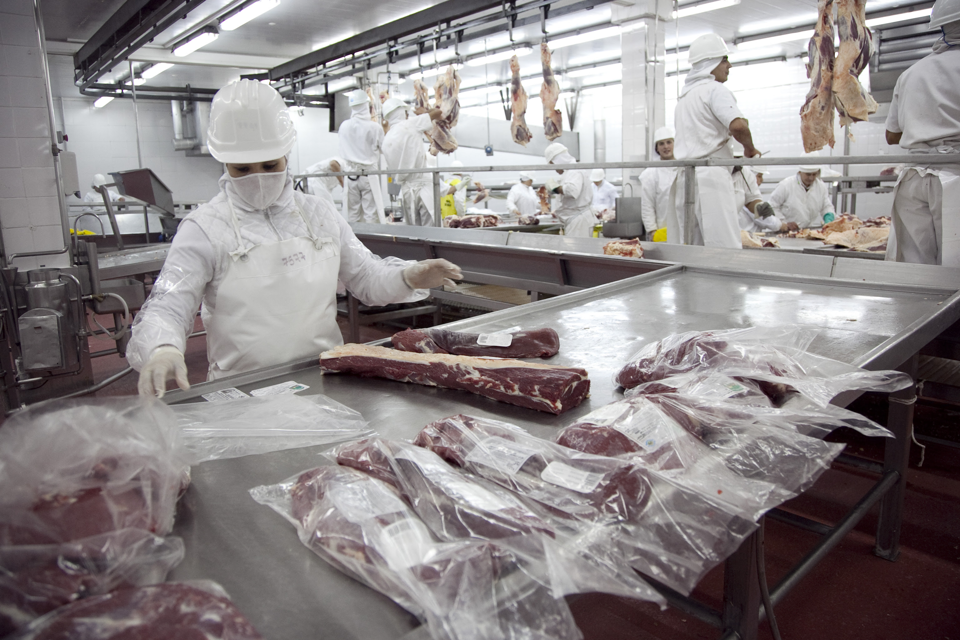 Carne a China: Brasil gana terreno y desplaza a Argentina en exportaciones