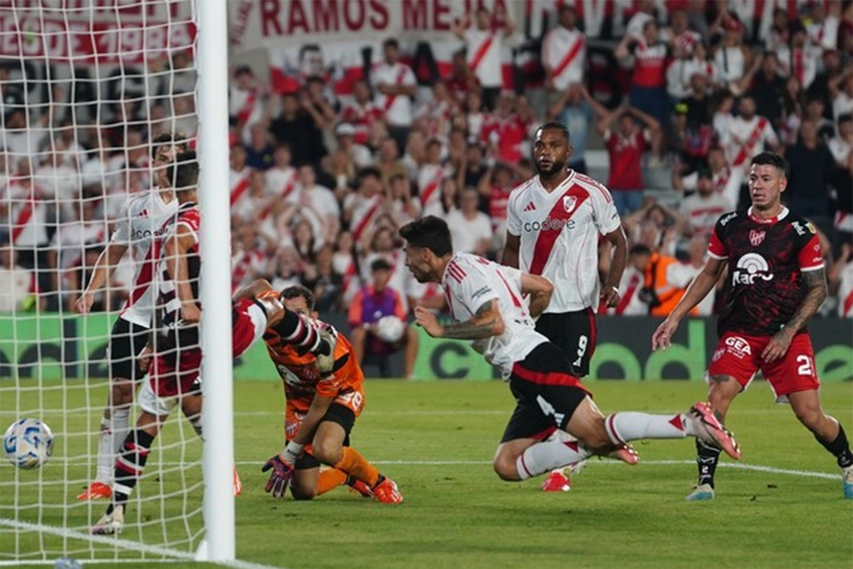 Regreso soñado para Gonzalo Montiel en River: gol agónico y victoria ante Instituto