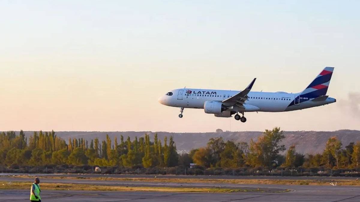 LATAM cancela los vuelos entre Neuquén y Santiago desde octubre