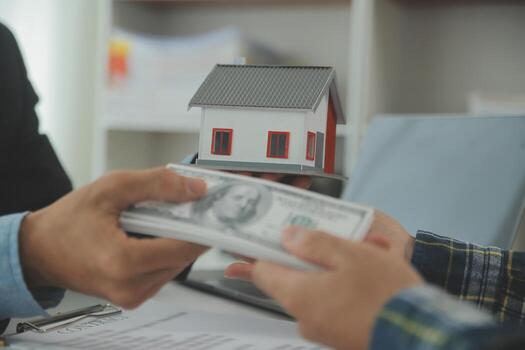 Créditos hipotecarios UVA: cuánto hay que ganar y cuánto sale la primera cuota