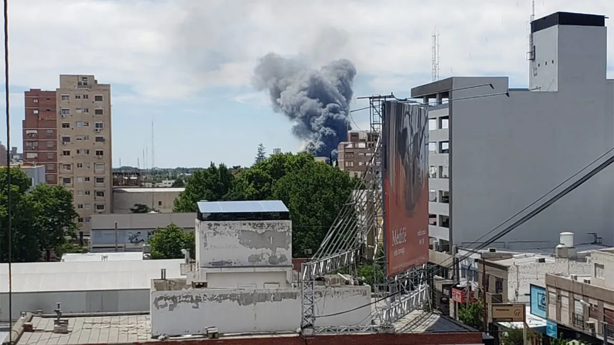 Origen del humo que cubre Neuquén Capital y sus alrededores