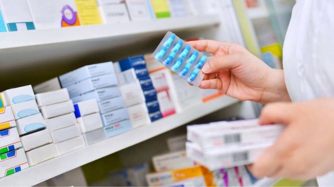 El programa Remediar pasó de 128 medicamentos a solo seis en los centros de salud