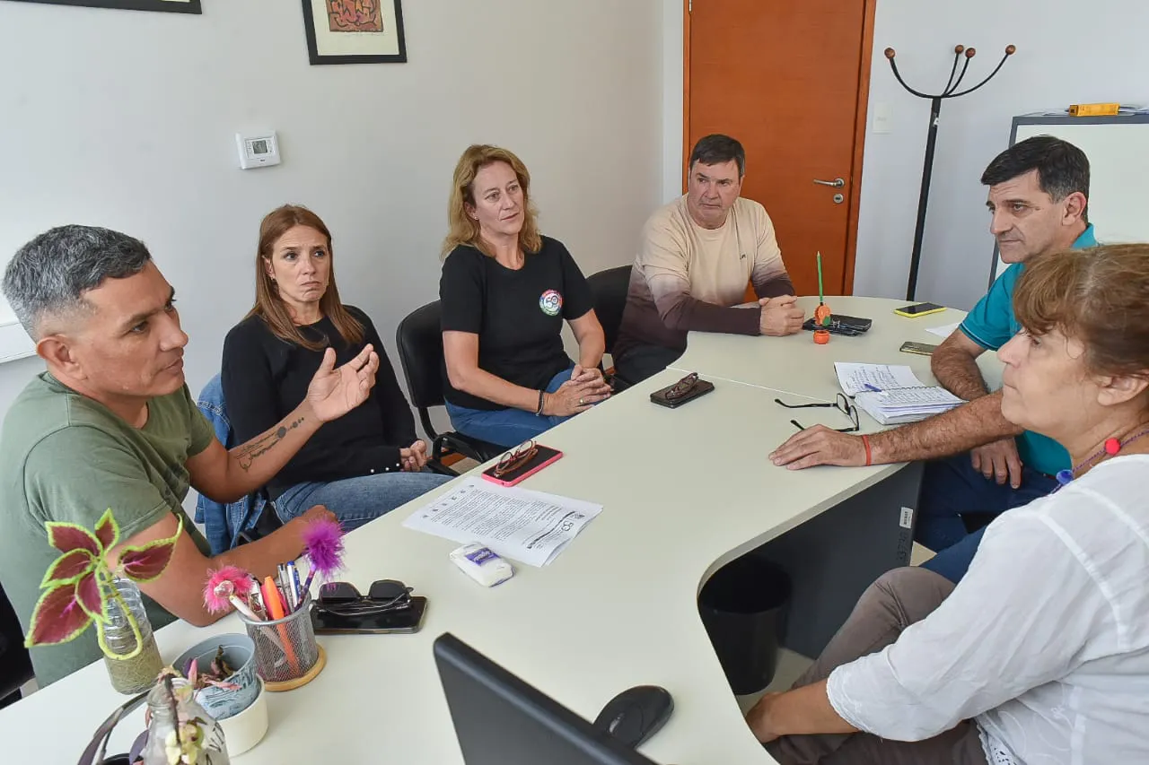 Unter se reunió con legisladores por el presupuesto 2025
