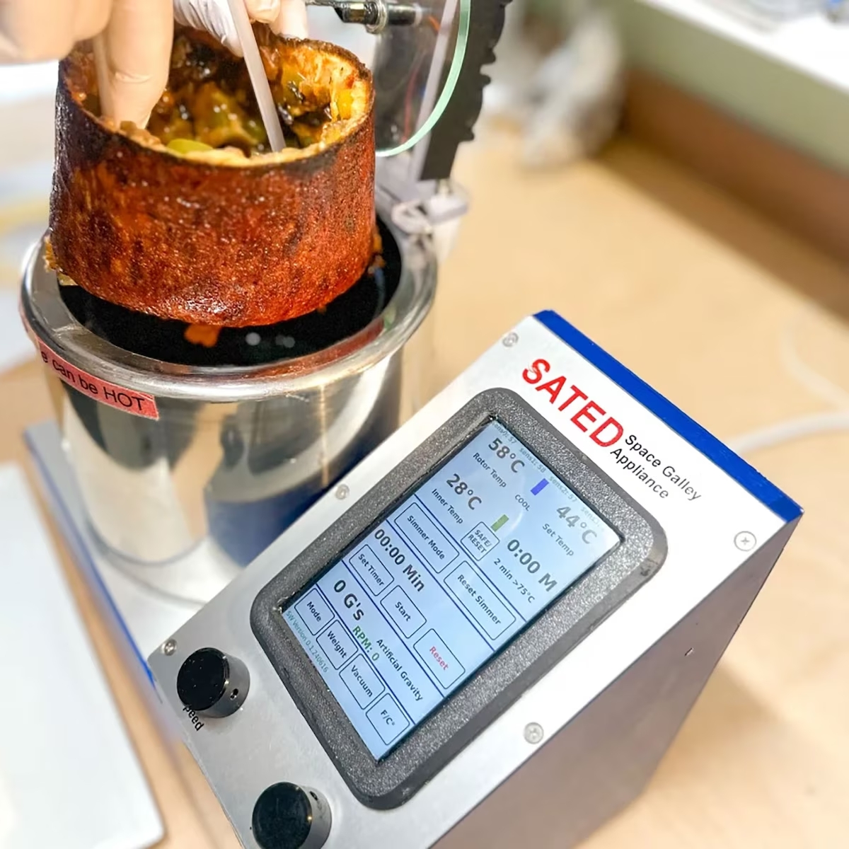 Revolución en la cocina espacial: el horno que permitiría cocinar en gravedad cero