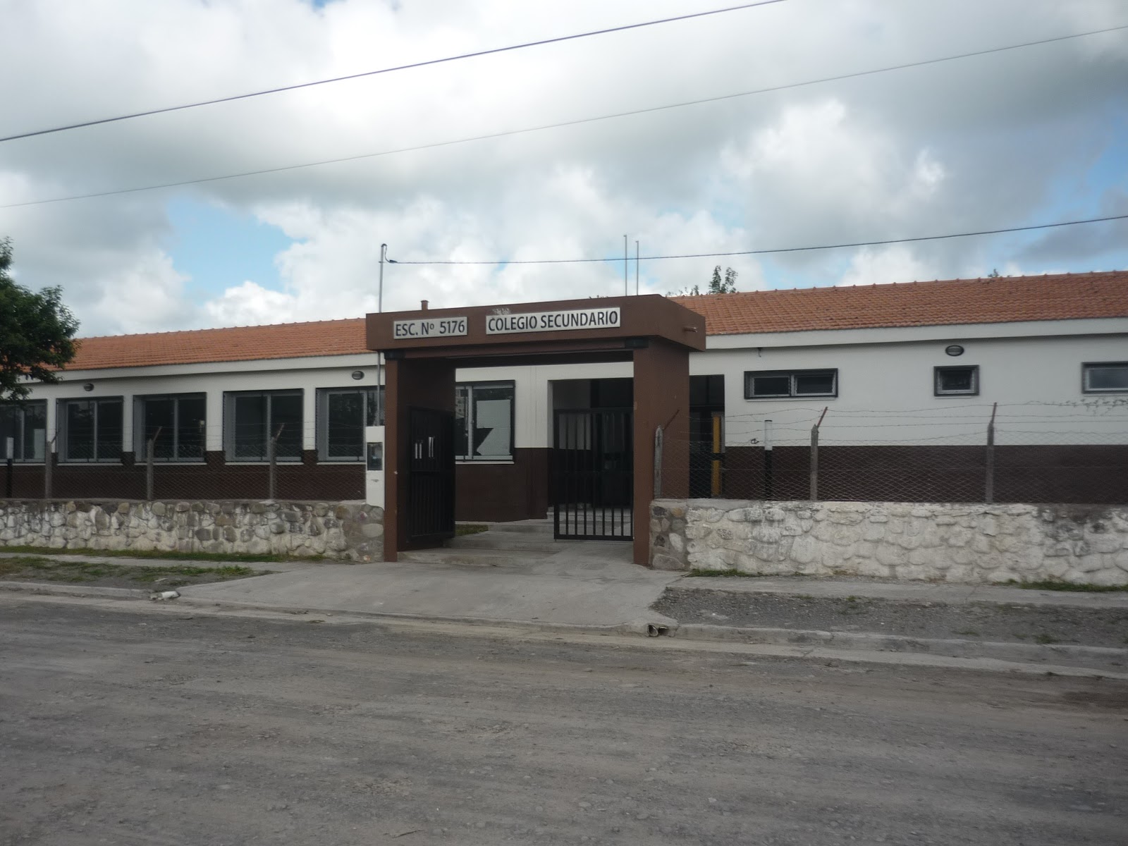 Tensión en Salta: un adolescente entró a una escuela con un machete y fue arrestado