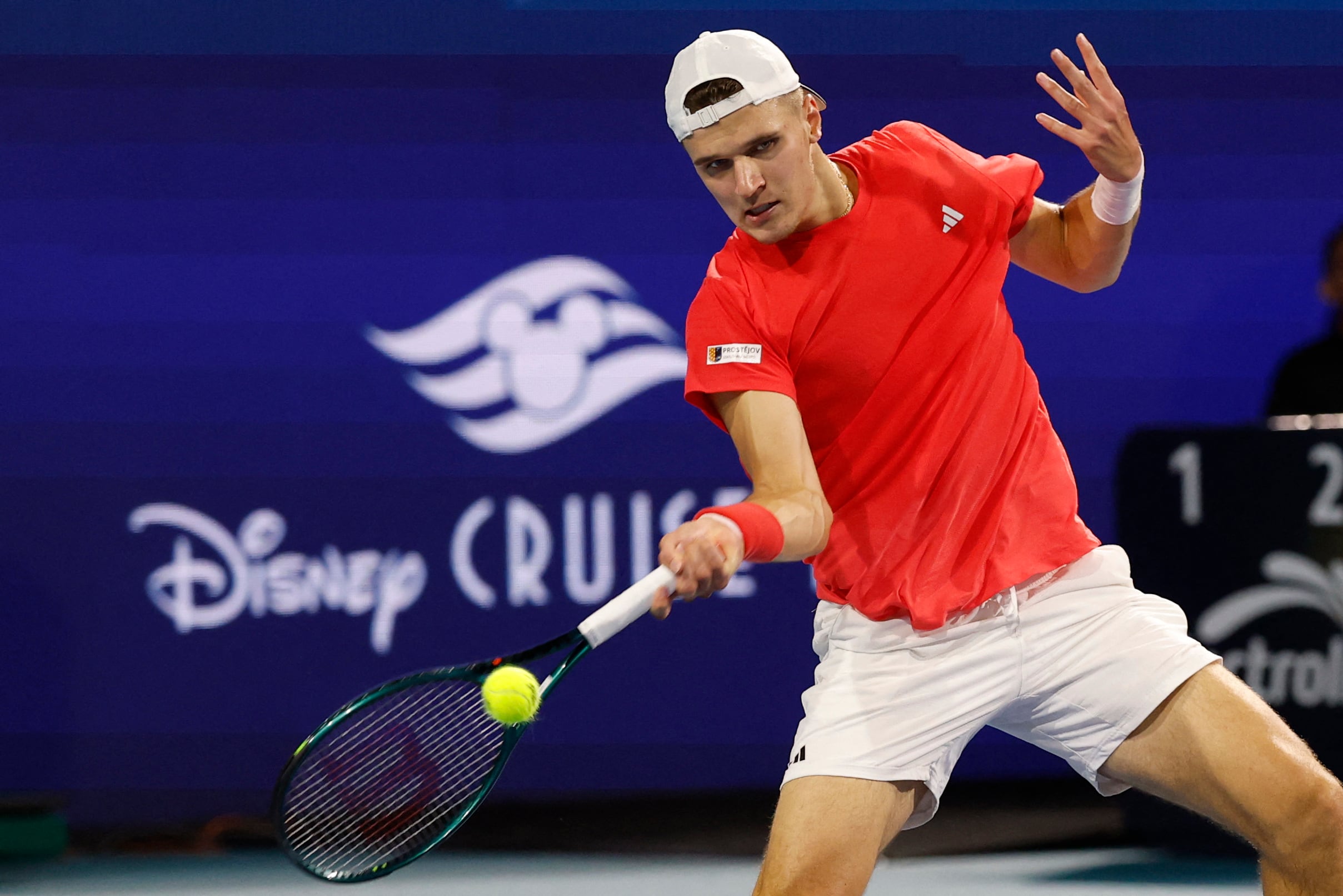 La Final del Masters 1000 de Miami entre Djokovic y Mensik Retrasada por Tormenta