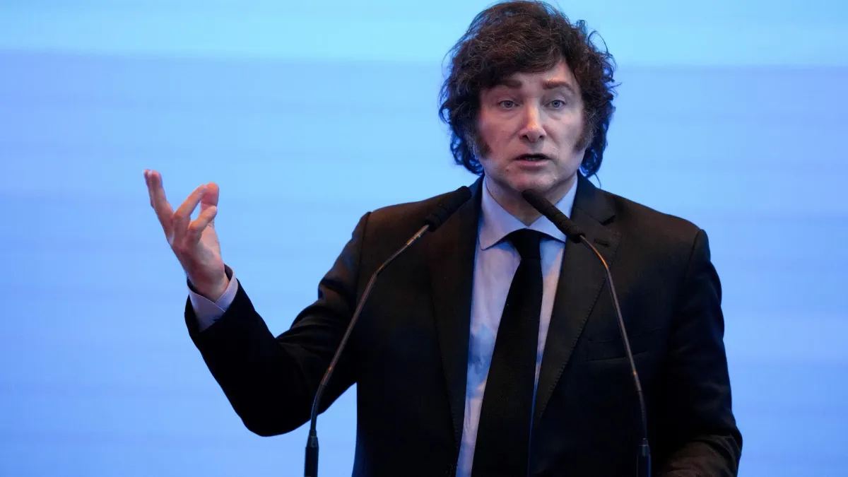 Javier Milei aseguró que se ajustará la legislación para enfrentar los aranceles de EE.UU.