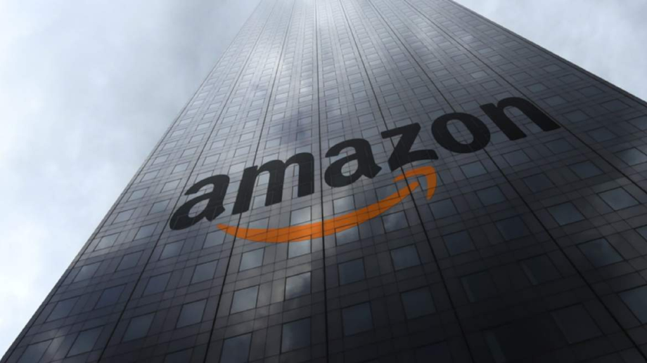 Amazon se Prepara para Lanzar Satélites, Desafiando a Starlink de Musk