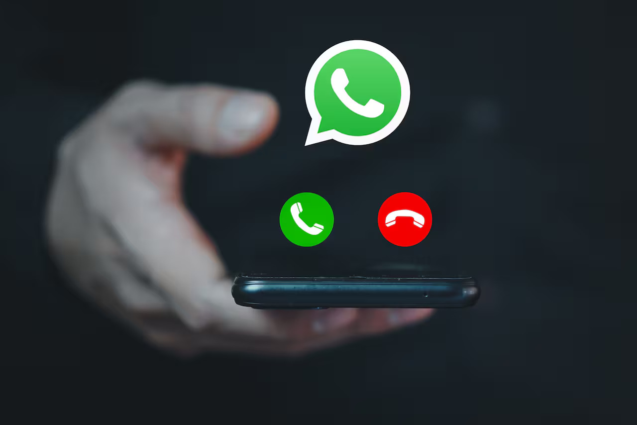 WhatsApp: por qué no contestar mensajes ni llamadas de números con el prefijo +358