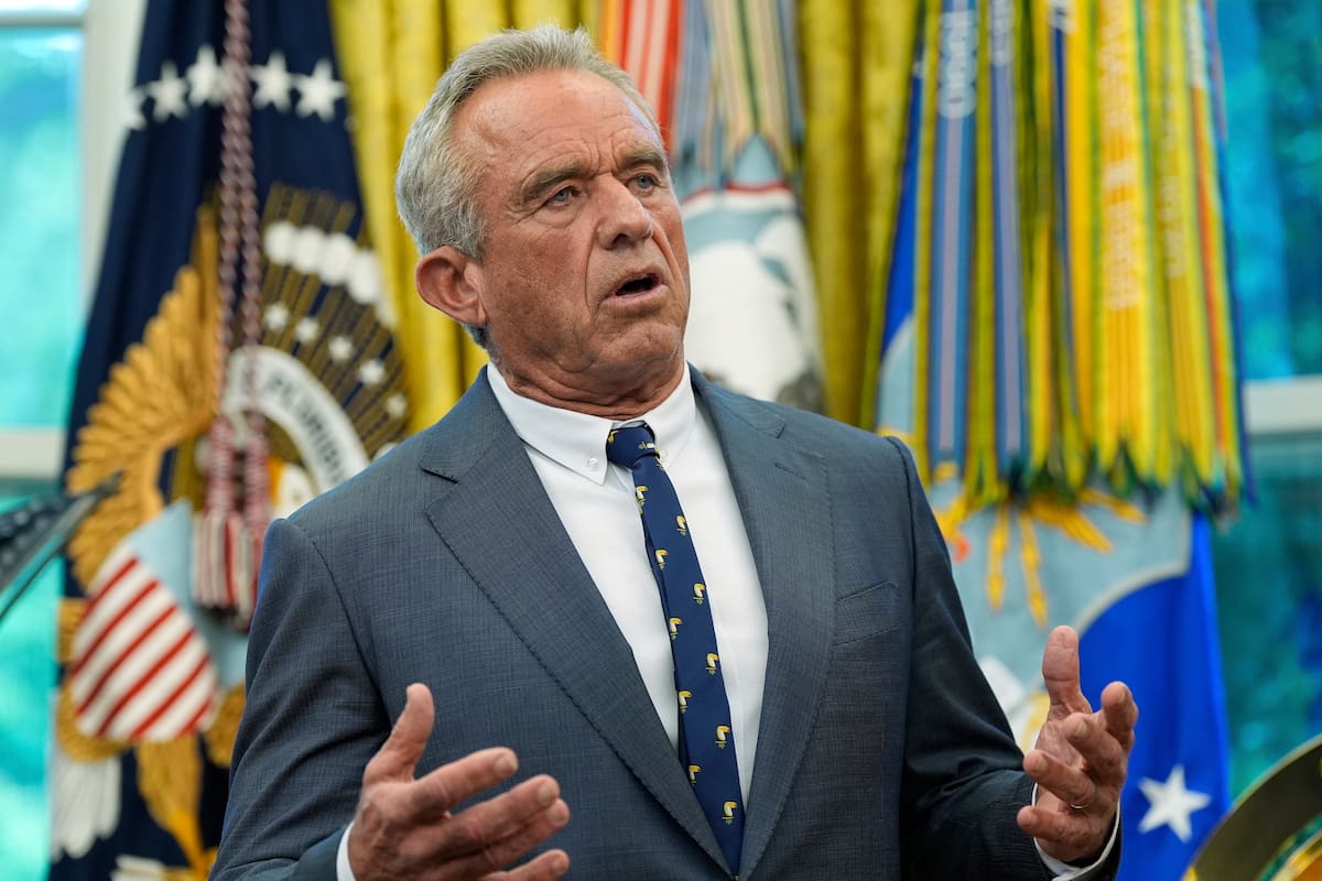 Luego de anunciar desregulaciones, Milei recibe al secretario de Salud de la era Trump en Casa Rosada